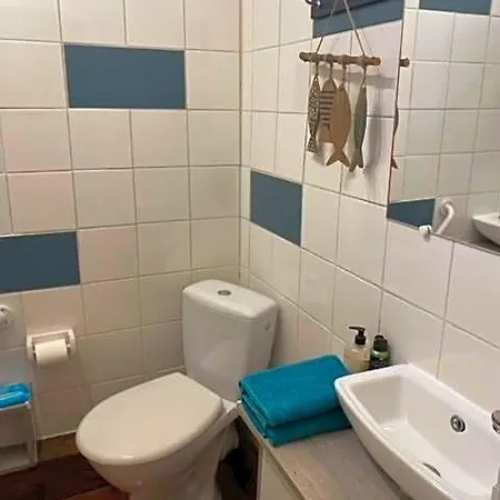 Bed & Breakfast No. 5 *